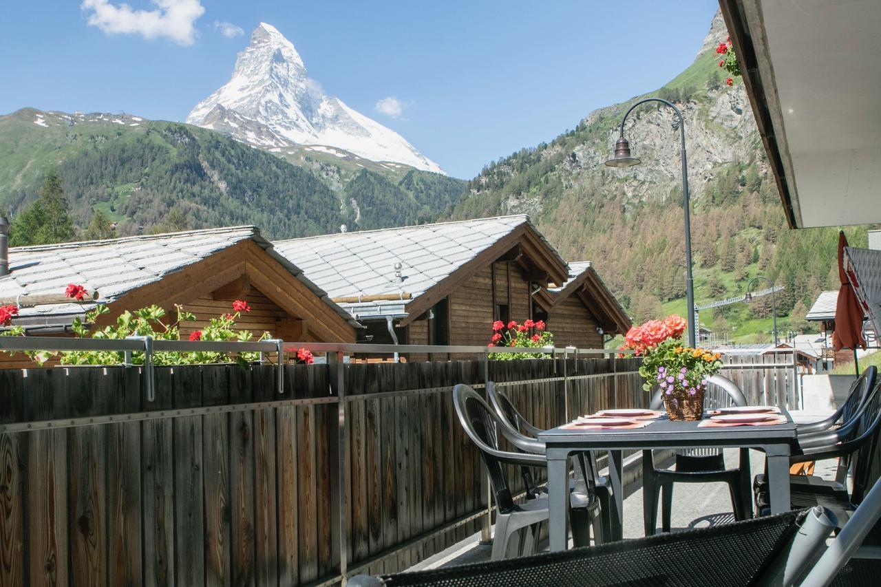 Chalet Herbi Zermatt Bagian luar foto